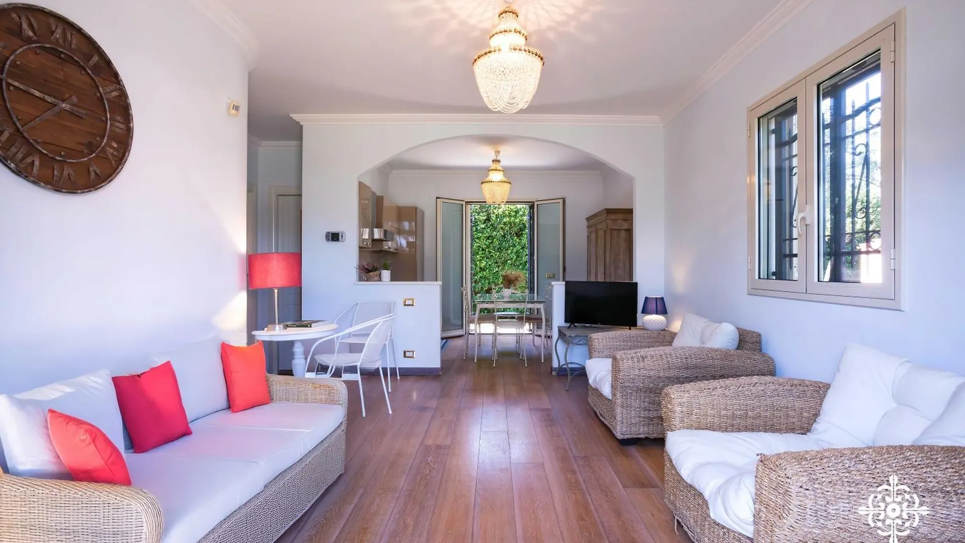 Villa Festosa - Luxury Retreat By The Beach Villaggio Azzurro