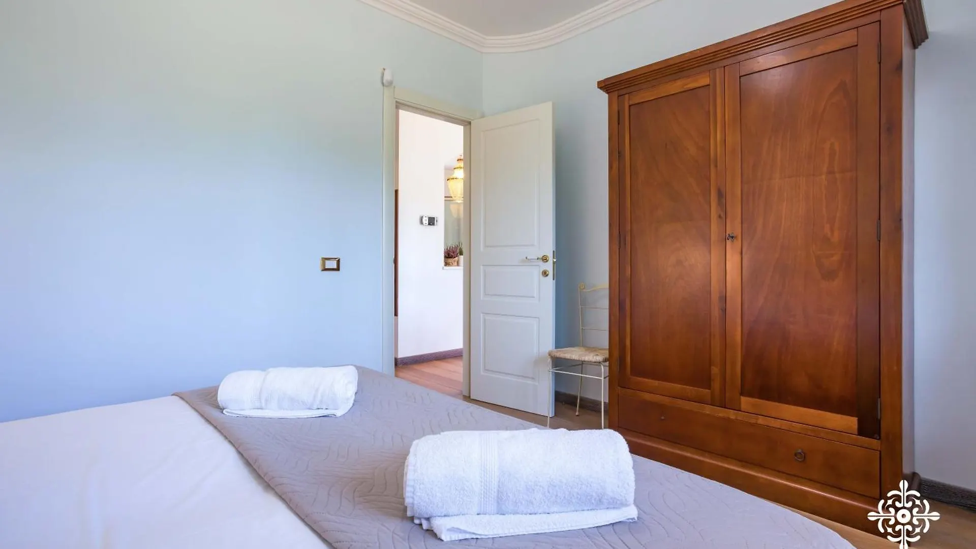 Villa Festosa - Luxury Retreat By The Beach Villaggio Azzurro