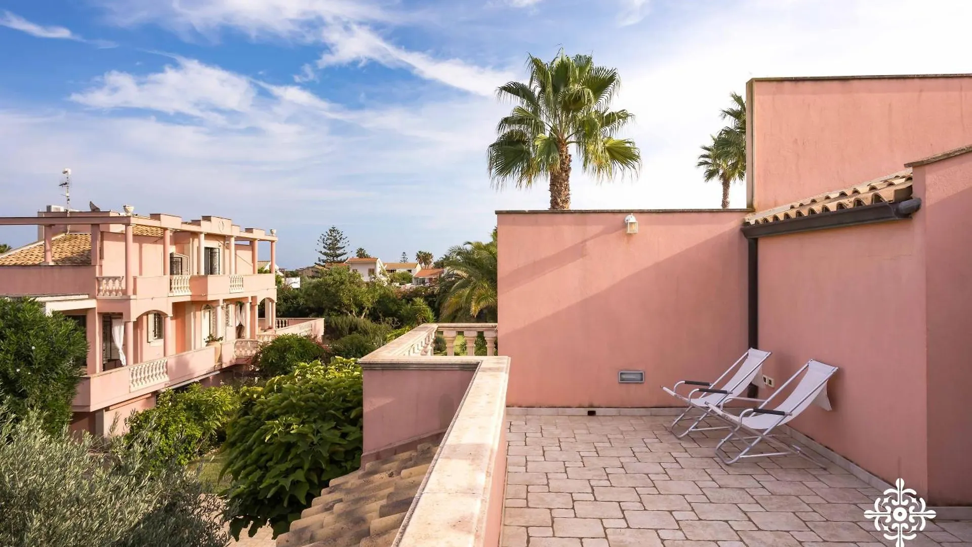 Villa Festosa - Luxury Retreat By The Beach Villaggio Azzurro 0*,  İtalya