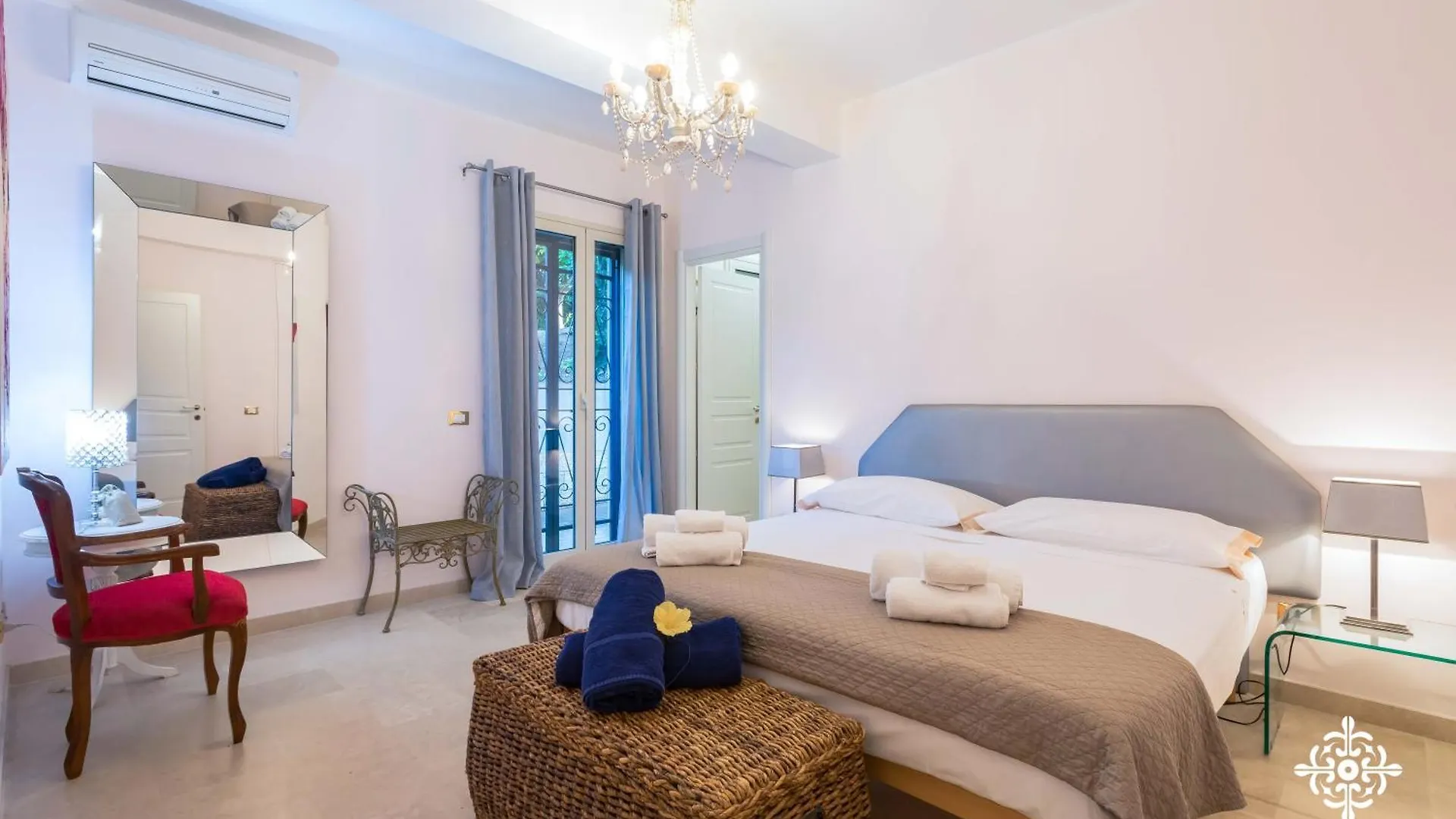 Villa Festosa - Luxury Retreat By The Beach Villaggio Azzurro